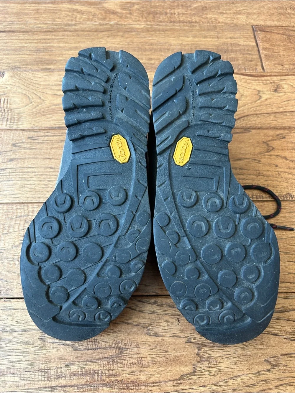 La Sportiva Boulder X Approach Shoes Hiking Outdoor Carbon Beet Womens Size 7.5